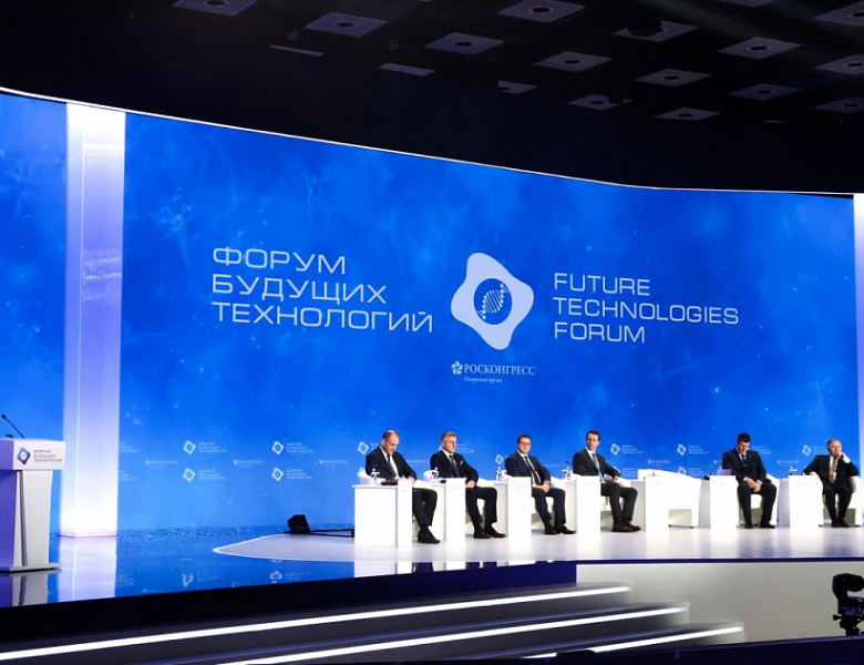 Владимир Путин: За последние годы удалось существенно укрепить первичное звено здравоохранения — построены новые и оснащены существующие поликлиники и районные больницы