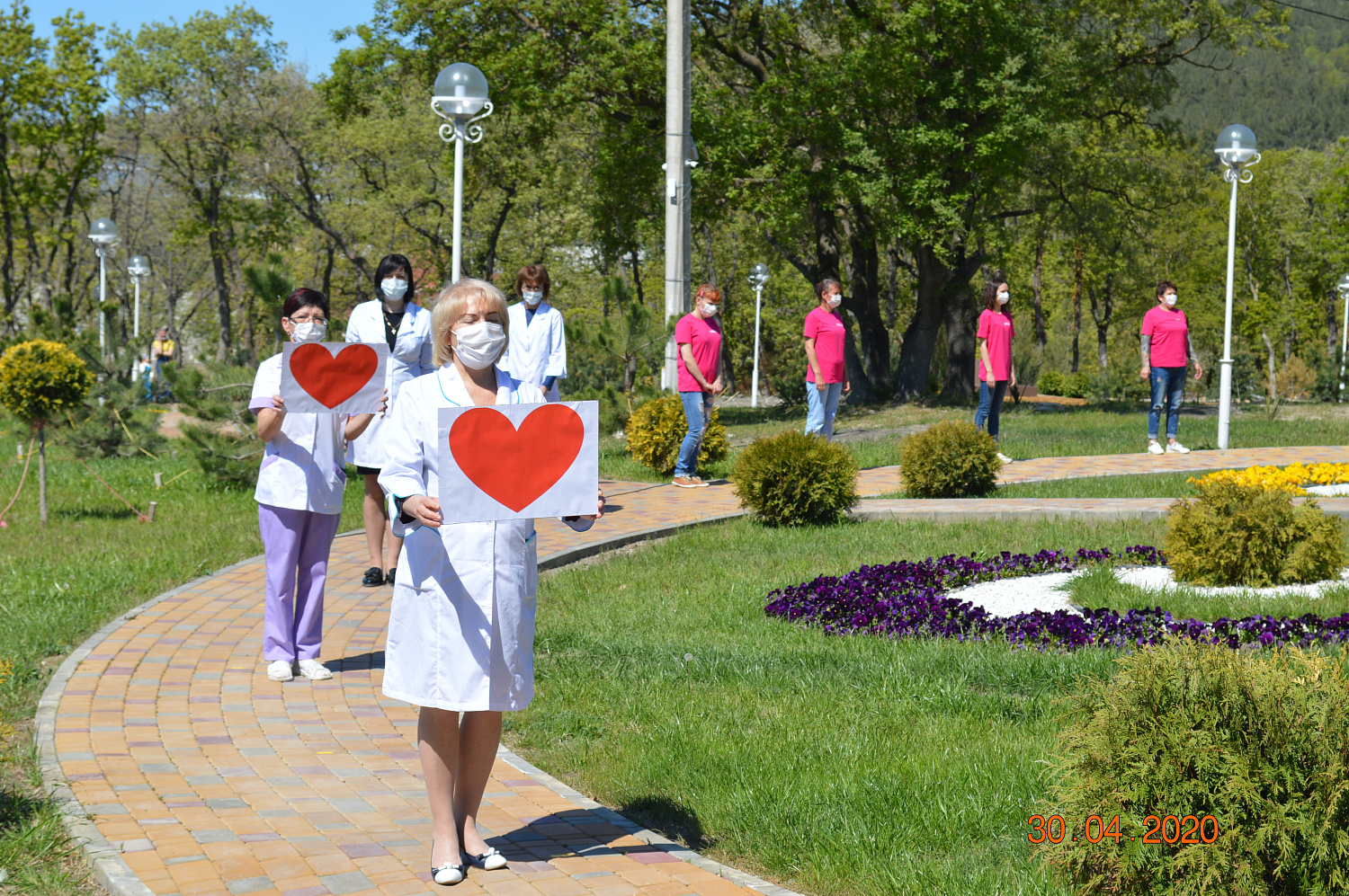 Спасибо медикам за труд